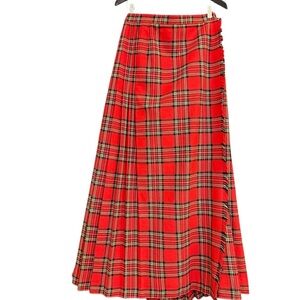 Holt Renfrew EVC sz6 wool maxi kilt in great vintage condition Wool and thick!!